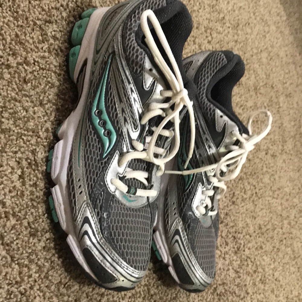 Saucony Ignition 2 shoes.